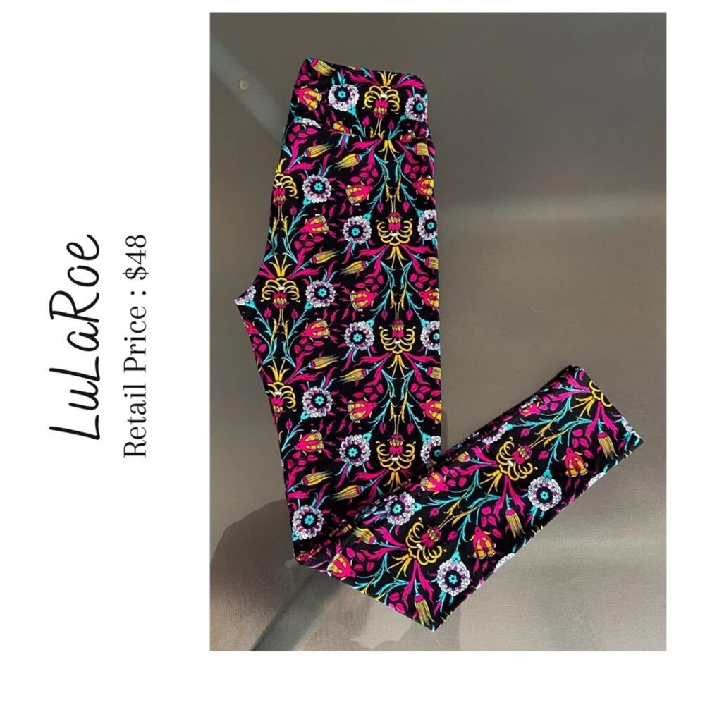 LuLaRoe In Times of Bold Leggings One Size